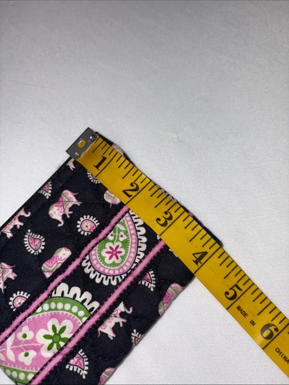 Vera Bradley Black Pink Paisley Elephant Quilted Coin Pouch zip closure